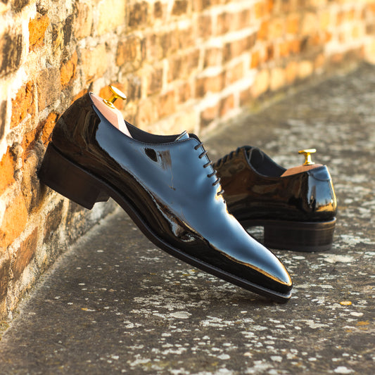 Handcrafted Wholecut Oxford Shoe: Black Patent